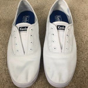 Keds Women's Chillax Laceless Slip-On Sneaker